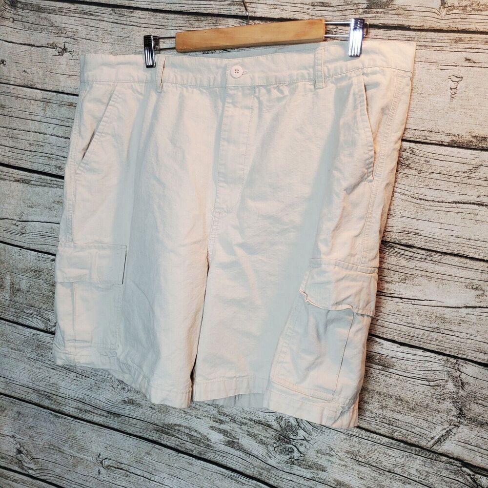 Shaver Lake Khaki Shorts Size 40